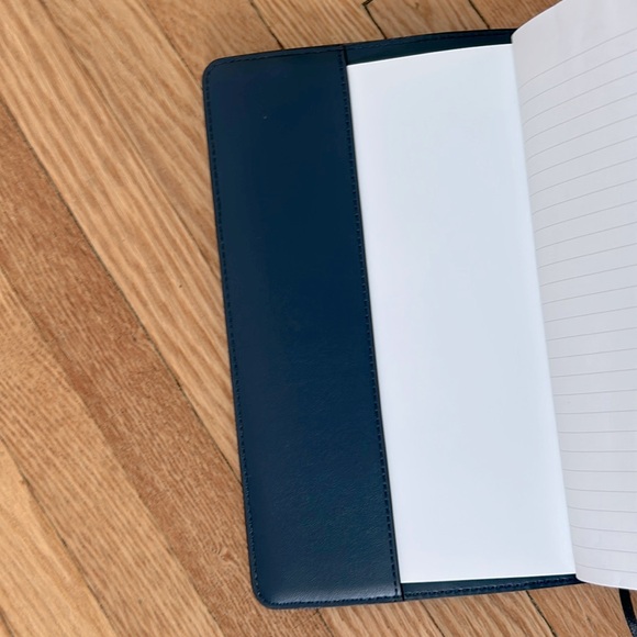 MICHAEL KORS - Travel case w/notebook; blue & white - Picture 7 of 10